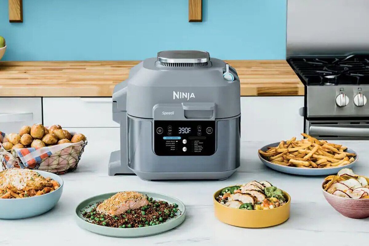 Latest Ninja SF301 Speedi Rapid Cooker & Air Fryer Review - Homes Guide